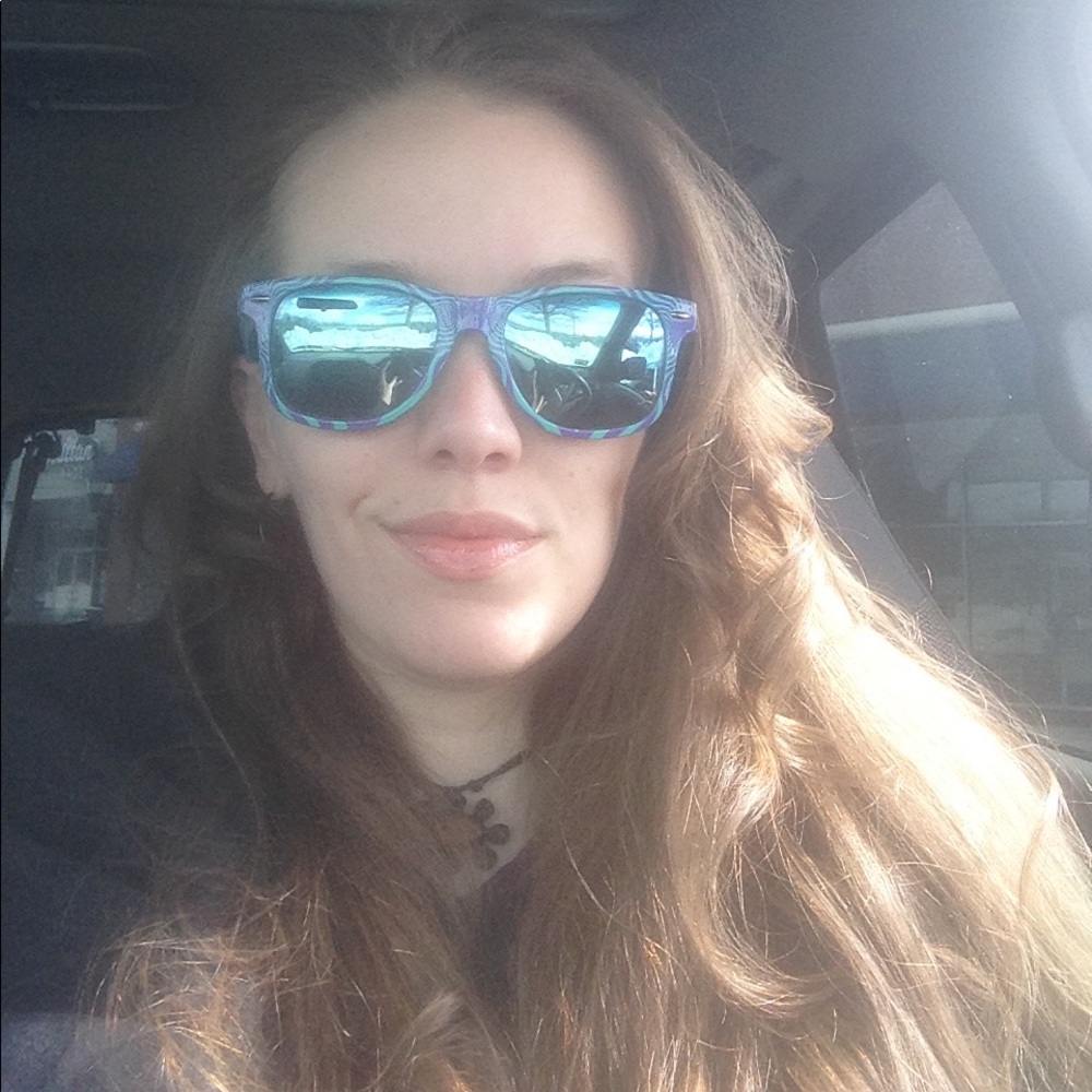 Meet your Posher, Kara